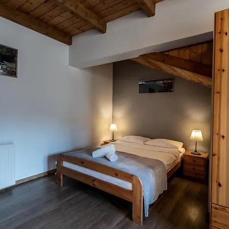 Privatunterkunft Maya *