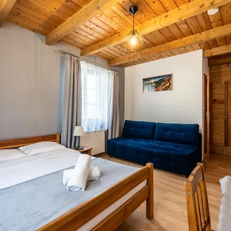 ホームステイ Maya *